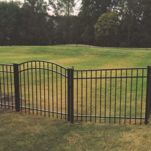arched gate on flat top aluminum